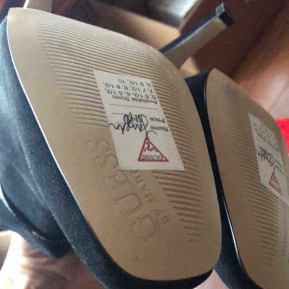 NEW In BOX Suede GUESS Ankle Boots - Picture 3 of 4